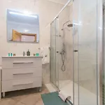 Appartement Casa Do Lagar 2bdr - 4 Mins Walk Train Station - Quiet - Balcony - Wi-fi