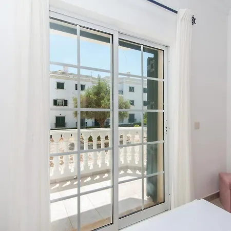 公寓 Casa Do Lagar 2bdr - 4 Mins Walk Train Station - Quiet - Balcony - Wi-fi Conceição